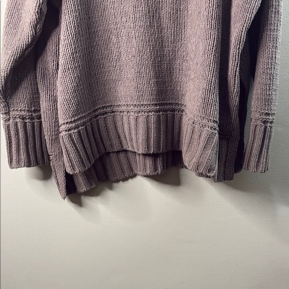 Aerie Mauve Turtleneck Sweater - Picture 8 of 8